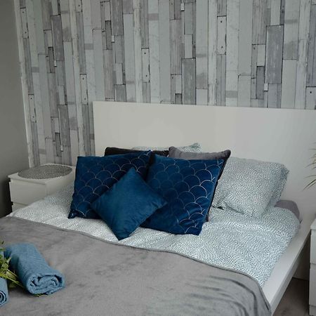 Apartament Wika Varşovia Exterior foto