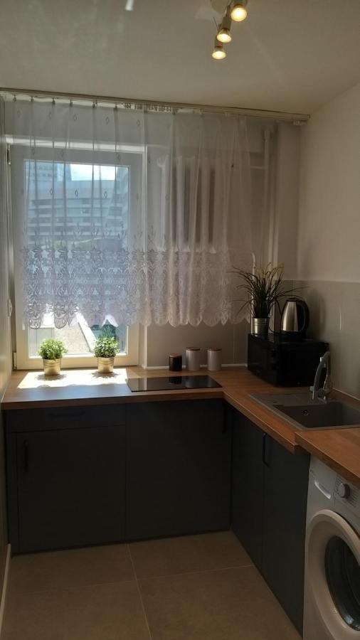 Apartament Wika Varşovia Exterior foto