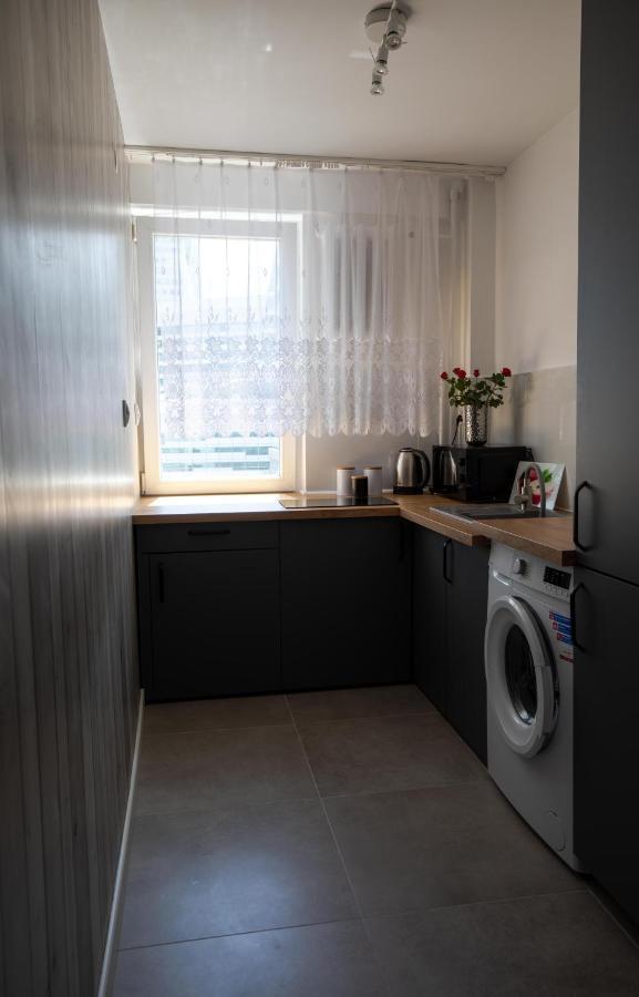 Apartament Wika Varşovia Exterior foto
